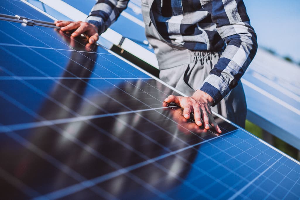 Razones para invertir en energía solar fotovoltaica