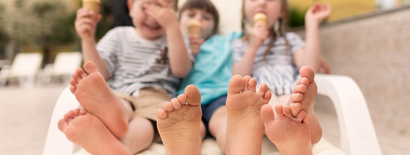 La importancia del cuidado de los pies de tus hijos desde pequeños