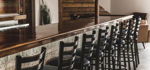 La evolución de las sillas y mesas hostelería en el sector de la restauración en España